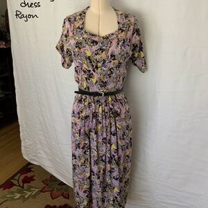 1940s Novelty Print rayon dress size 6 - 8